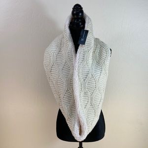 International concept woman neck scarf
